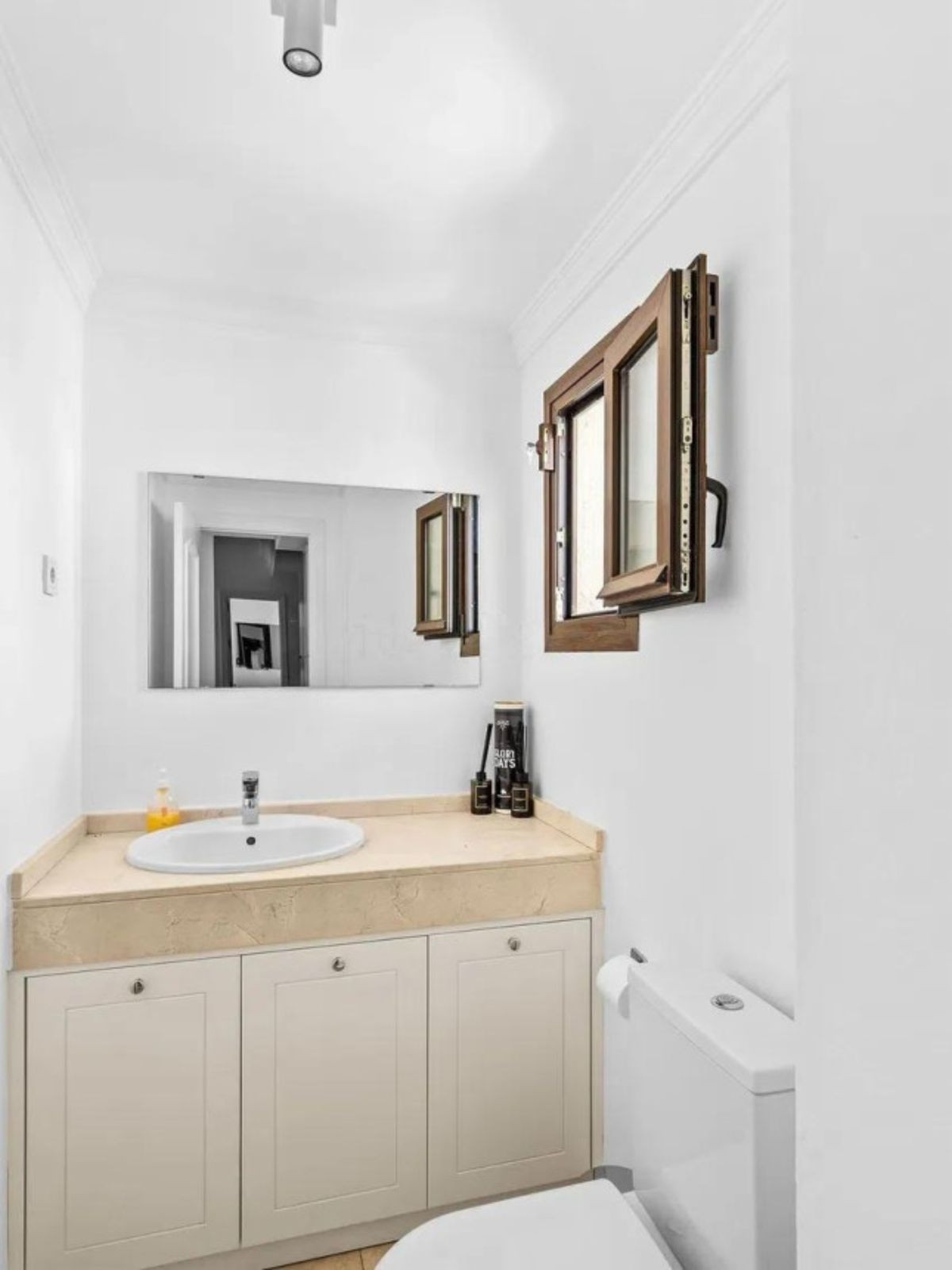 Property main view 32
