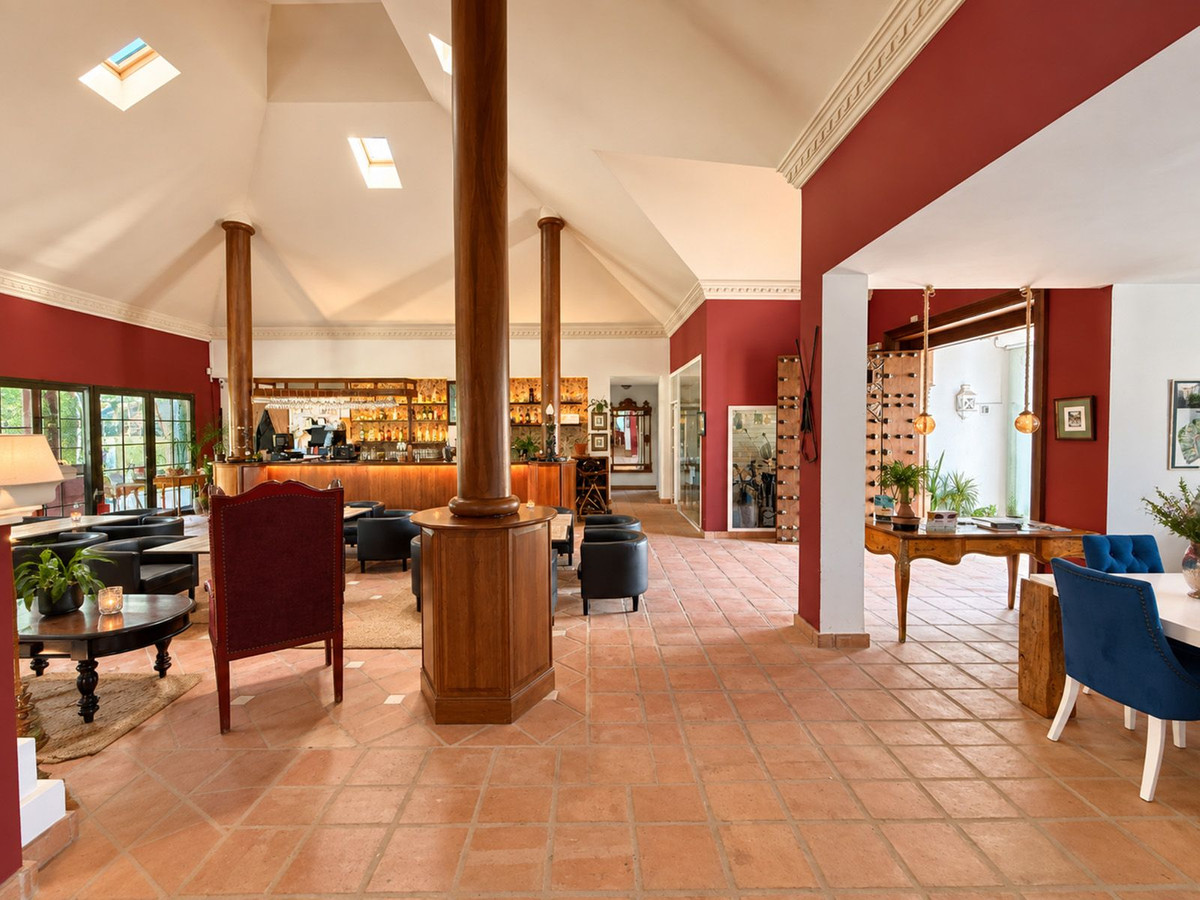 Vrijstaande Villa te koop in Selwo | 4 slaapkamers H5495329