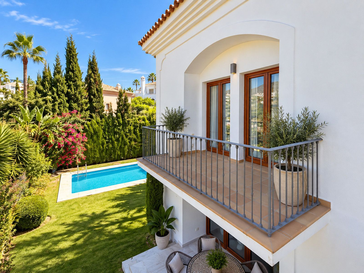 Vrijstaande Villa te koop in Selwo | 4 slaapkamers H5495329