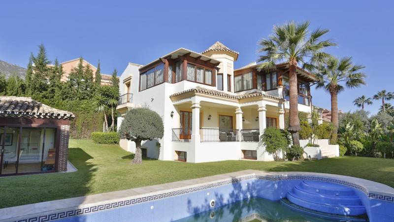 Huis te koop in Sierra Blanca | 5 slaapkamers H2500697