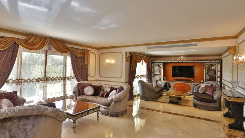 Huis te koop in Sierra Blanca | 5 slaapkamers H2500697