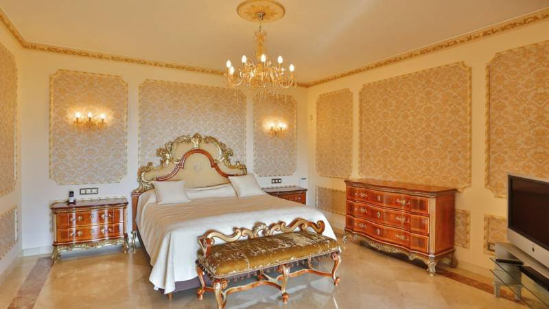 Huis te koop in Sierra Blanca | 5 slaapkamers H2500697