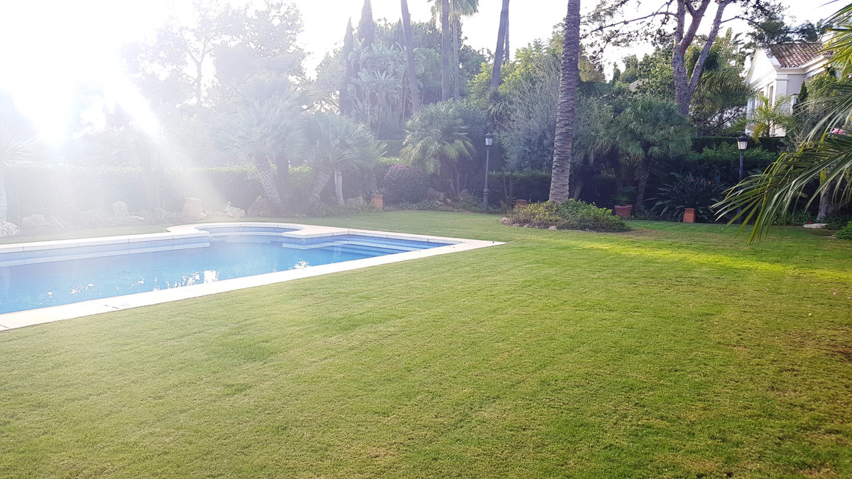 Huis te koop in Sierra Blanca | 4 slaapkamers H3743206