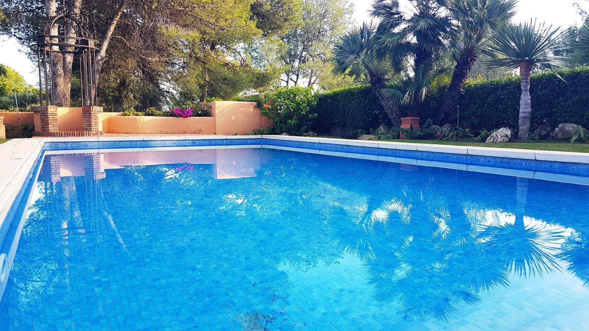 Huis te koop in Sierra Blanca | 4 slaapkamers H3743206