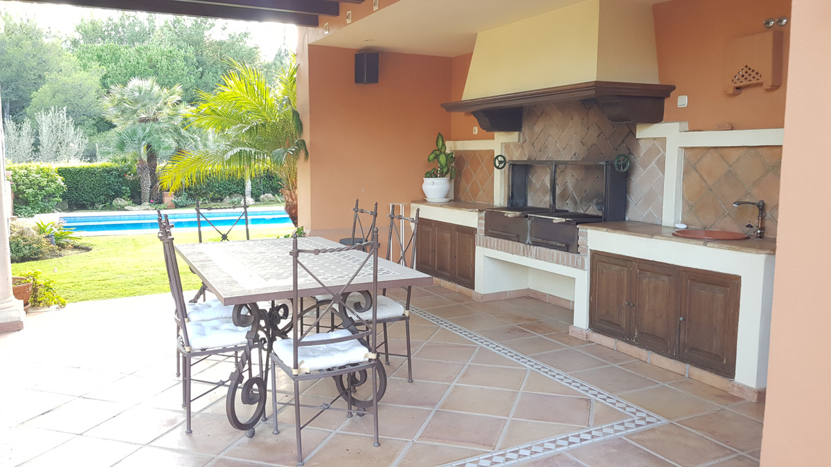 Huis te koop in Sierra Blanca | 4 slaapkamers H3743206