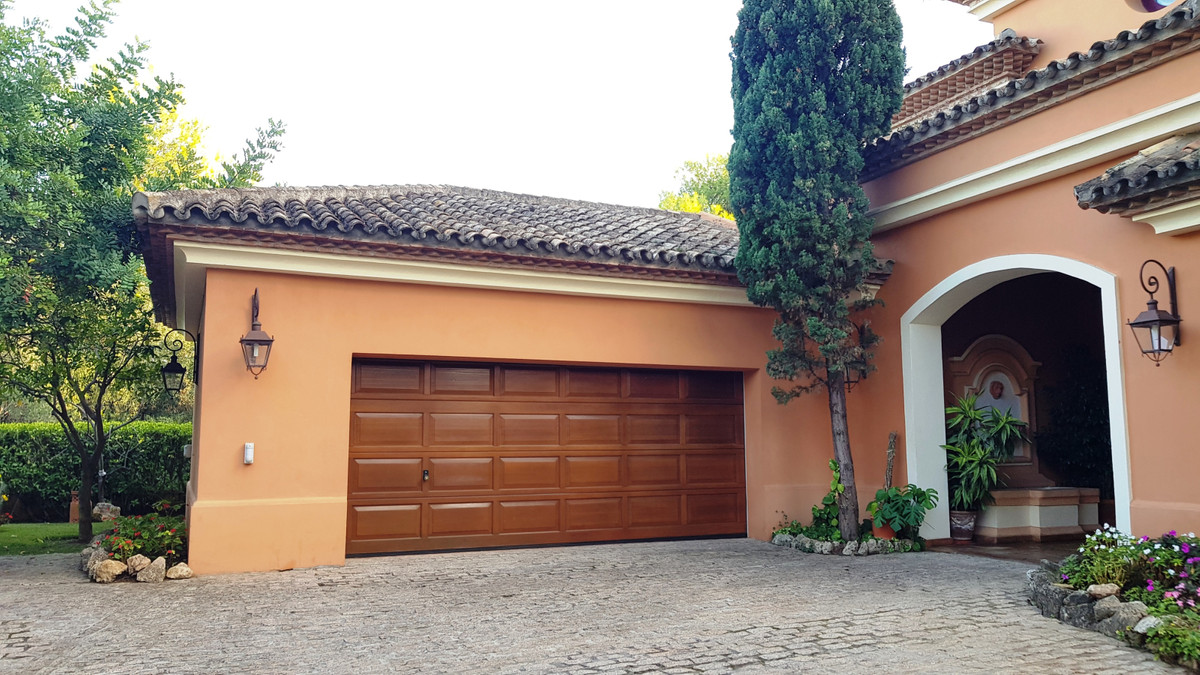 Huis te koop in Sierra Blanca | 4 slaapkamers H3743206