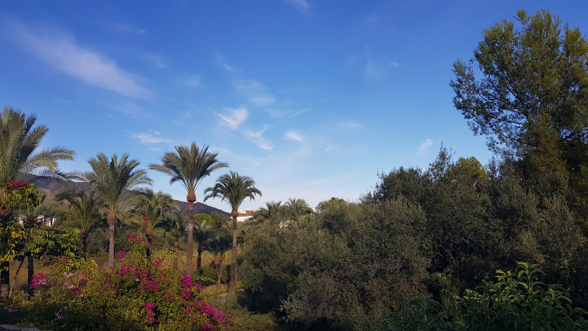 Huis te koop in Sierra Blanca | 4 slaapkamers H3743206