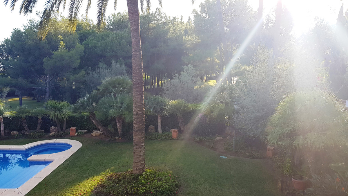 Huis te koop in Sierra Blanca | 4 slaapkamers H3743206