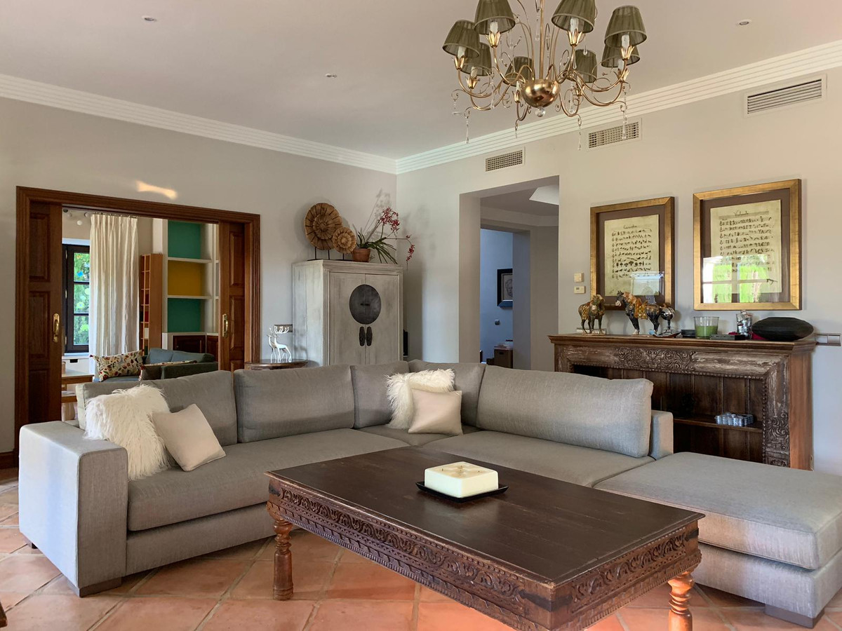 Huis te koop in Sierra Blanca | 5 slaapkamers H3761173