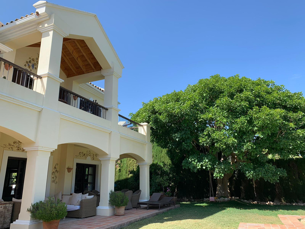 Huis te koop in Sierra Blanca | 5 slaapkamers H3761173