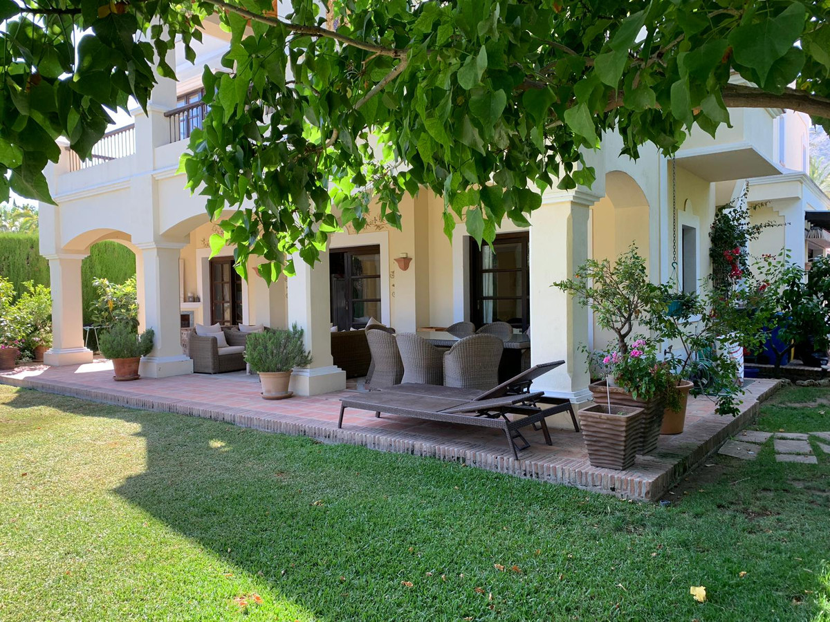 Huis te koop in Sierra Blanca | 5 slaapkamers H3761173