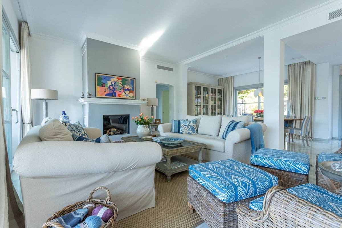 Huis te koop in Sierra Blanca | 4 slaapkamers H4226188