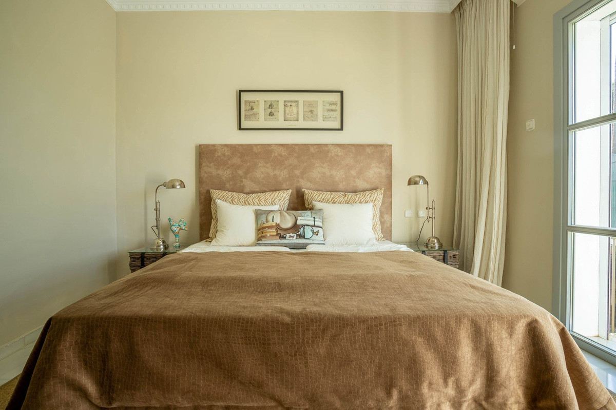 Huis te koop in Sierra Blanca | 4 slaapkamers H4226188