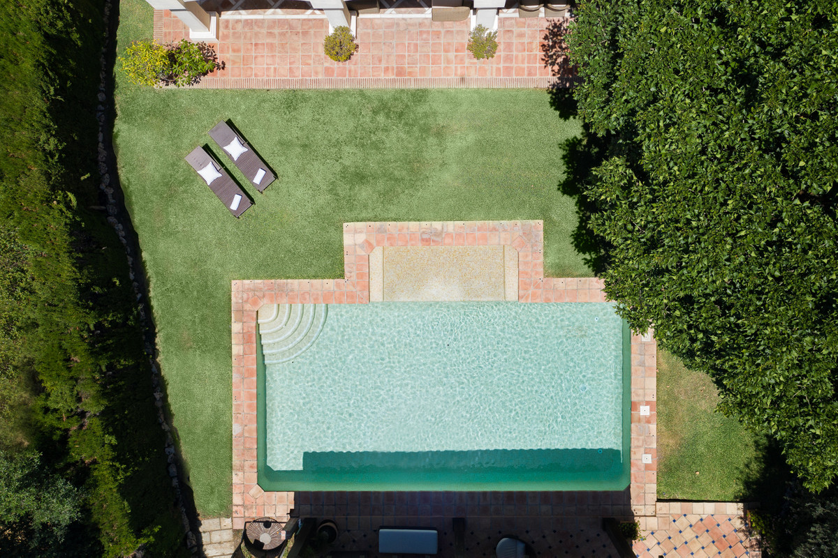 Huis te koop in Sierra Blanca | 6 slaapkamers H4896139