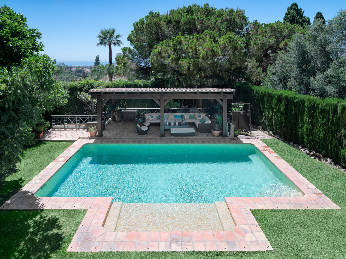 Huis te koop in Sierra Blanca | 6 slaapkamers H4896139