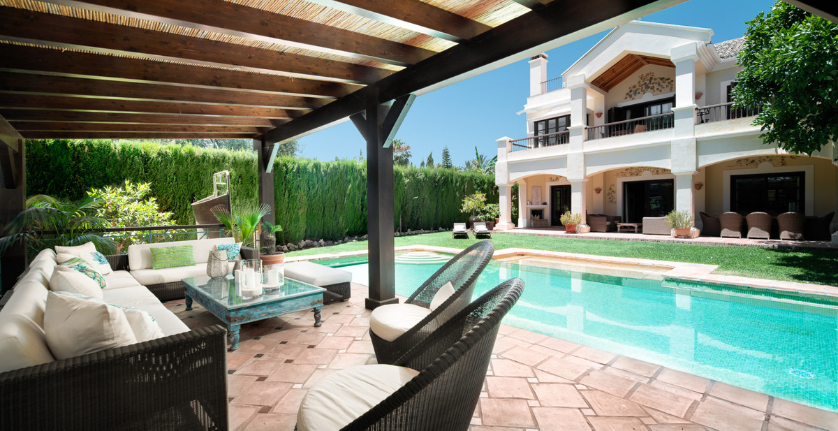 Huis te koop in Sierra Blanca | 6 slaapkamers H4896139
