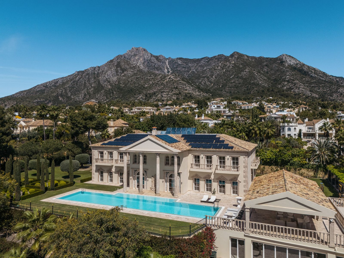 Vrijstaande Villa in Sierra Blanca-1