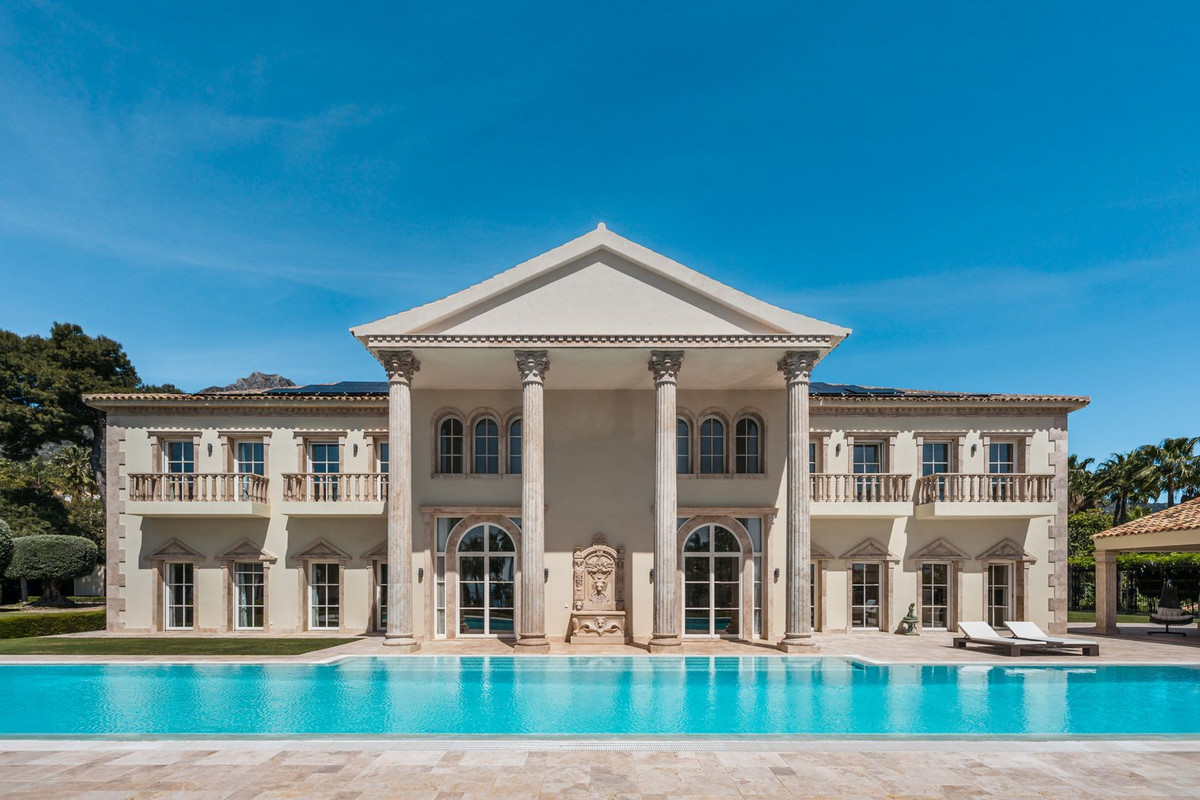 Vrijstaande Villa in Sierra Blanca-2