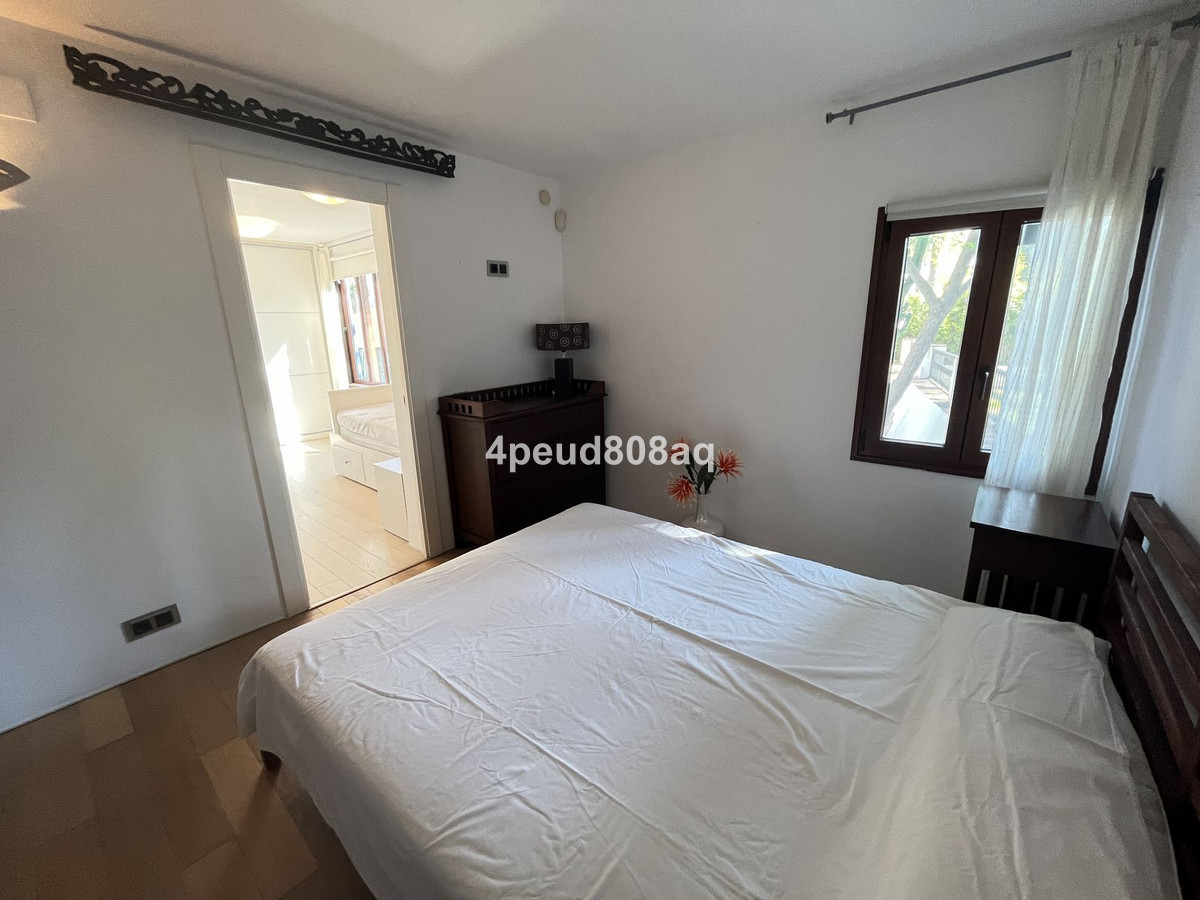 Huis te koop in Sierra Blanca | 2 slaapkamers H4991323