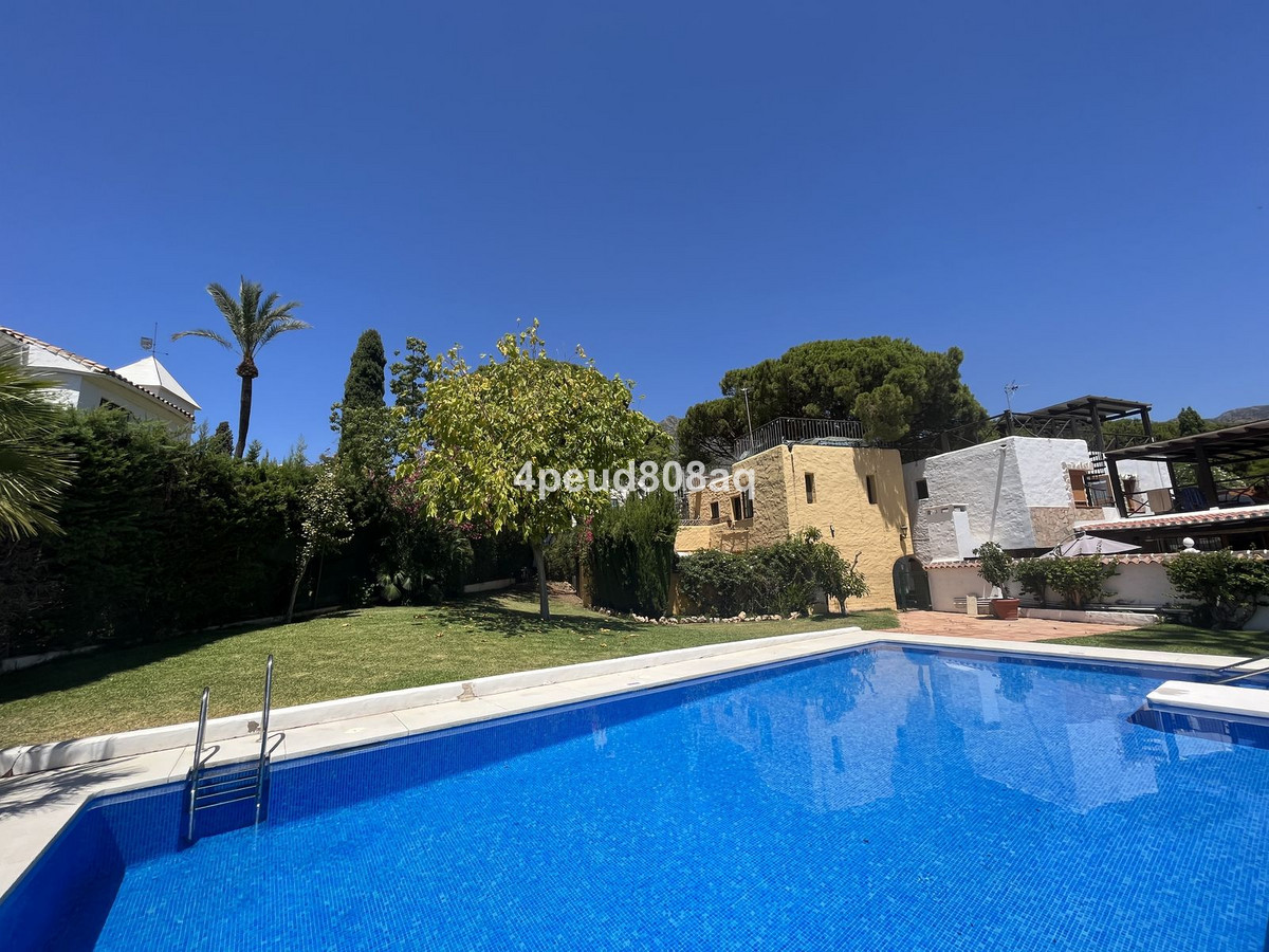 Huis te koop in Sierra Blanca | 2 slaapkamers H4991323