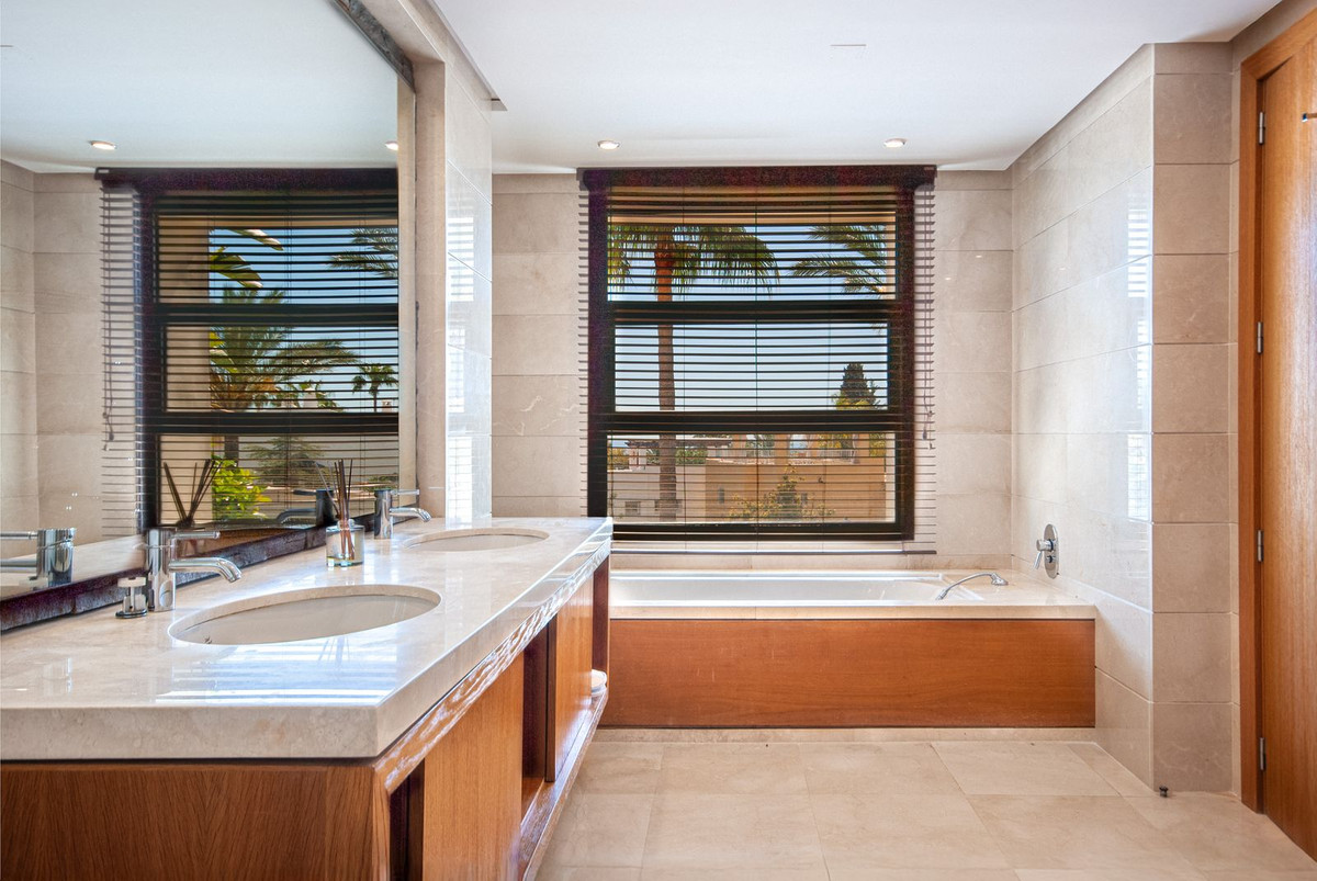 Vrijstaande Villa in Sierra Blanca-26