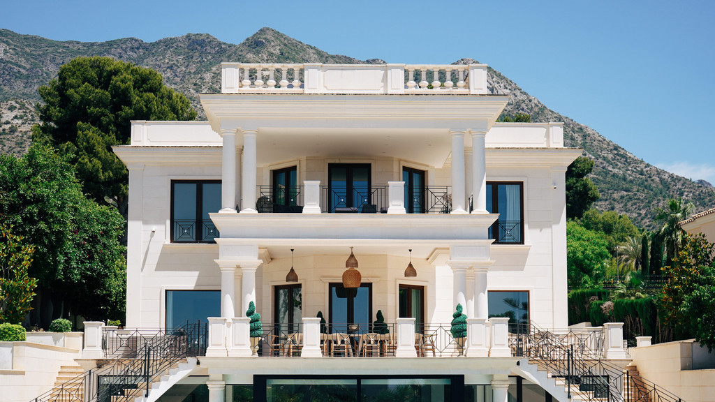 Huis te koop in Sierra Blanca | 8 slaapkamers H5064328