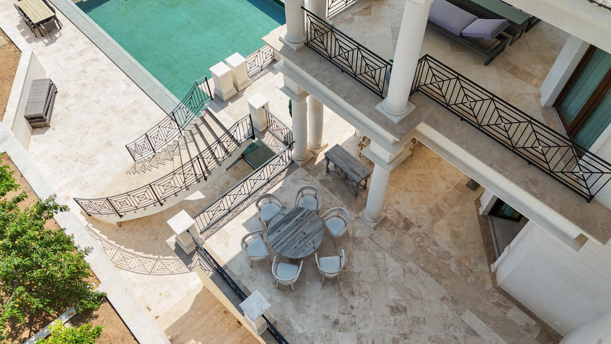 Huis te koop in Sierra Blanca | 8 slaapkamers H5067382
