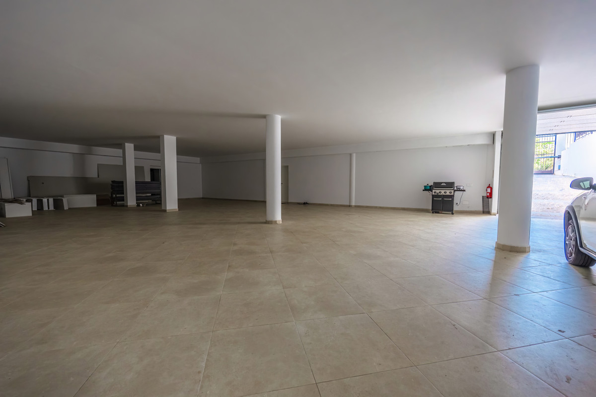 Huis te koop in Sierra Blanca | 8 slaapkamers H5067382