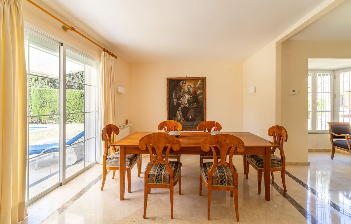Huis te koop in Sierra Blanca | 5 slaapkamers H5107984