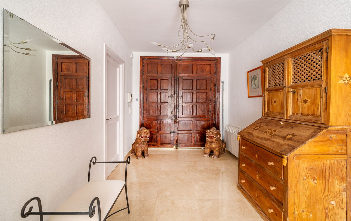 Huis te koop in Sierra Blanca | 5 slaapkamers H5107984