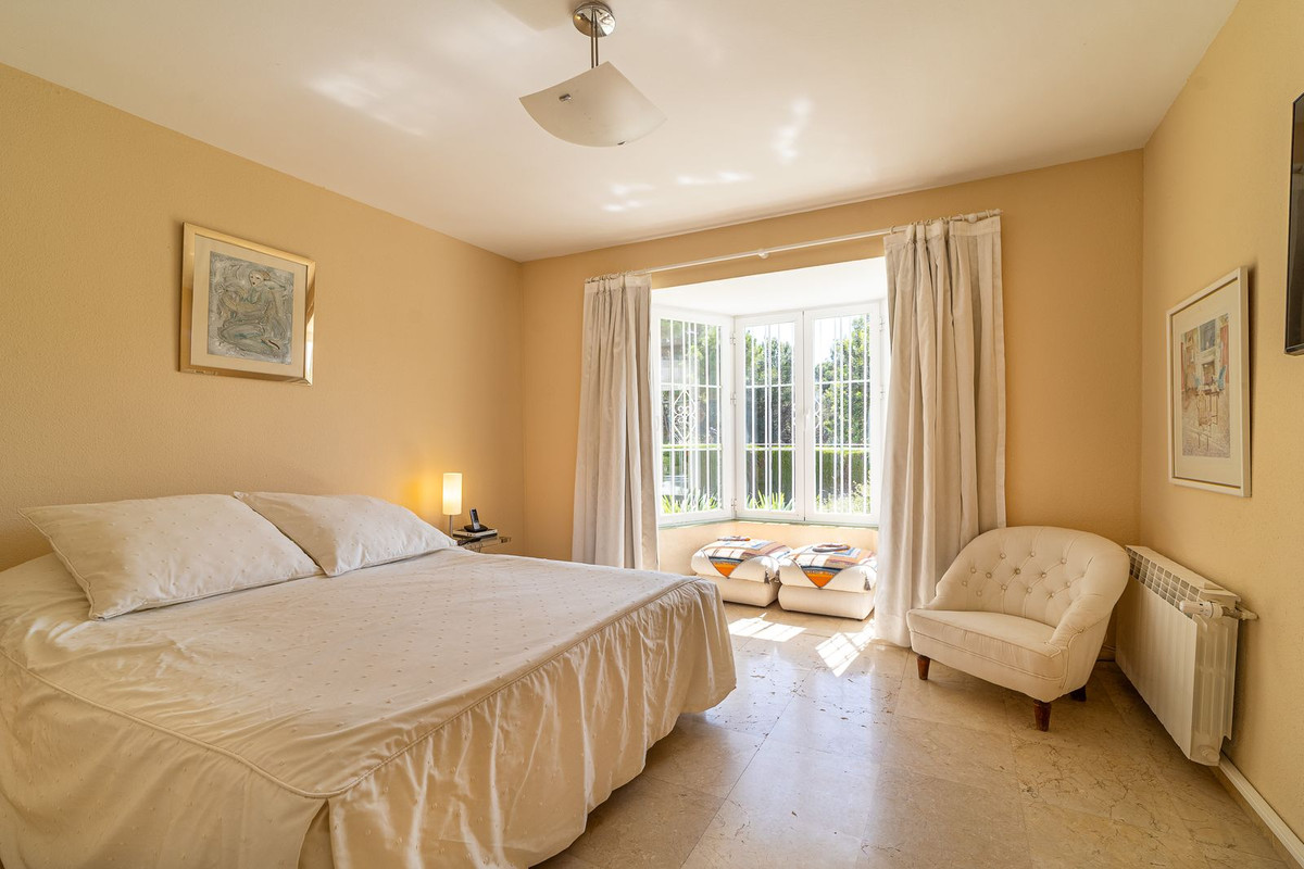 Huis te koop in Sierra Blanca | 5 slaapkamers H5107984