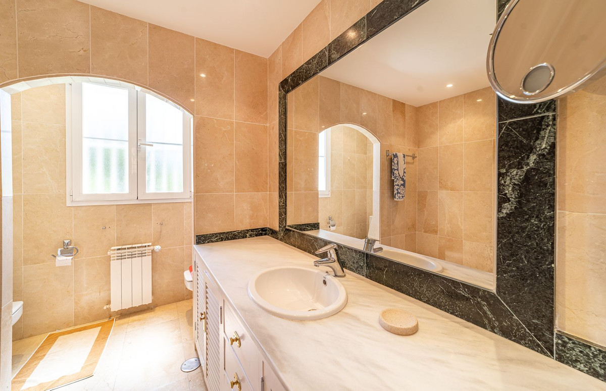 Huis te koop in Sierra Blanca | 5 slaapkamers H5107984