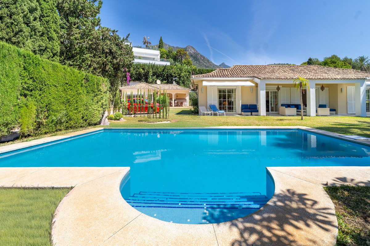 Huis te koop in Sierra Blanca | 5 slaapkamers H5107984