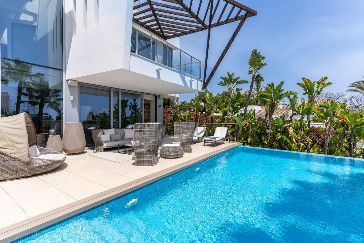 Huis te koop in Sierra Blanca | 4 slaapkamers H5118889