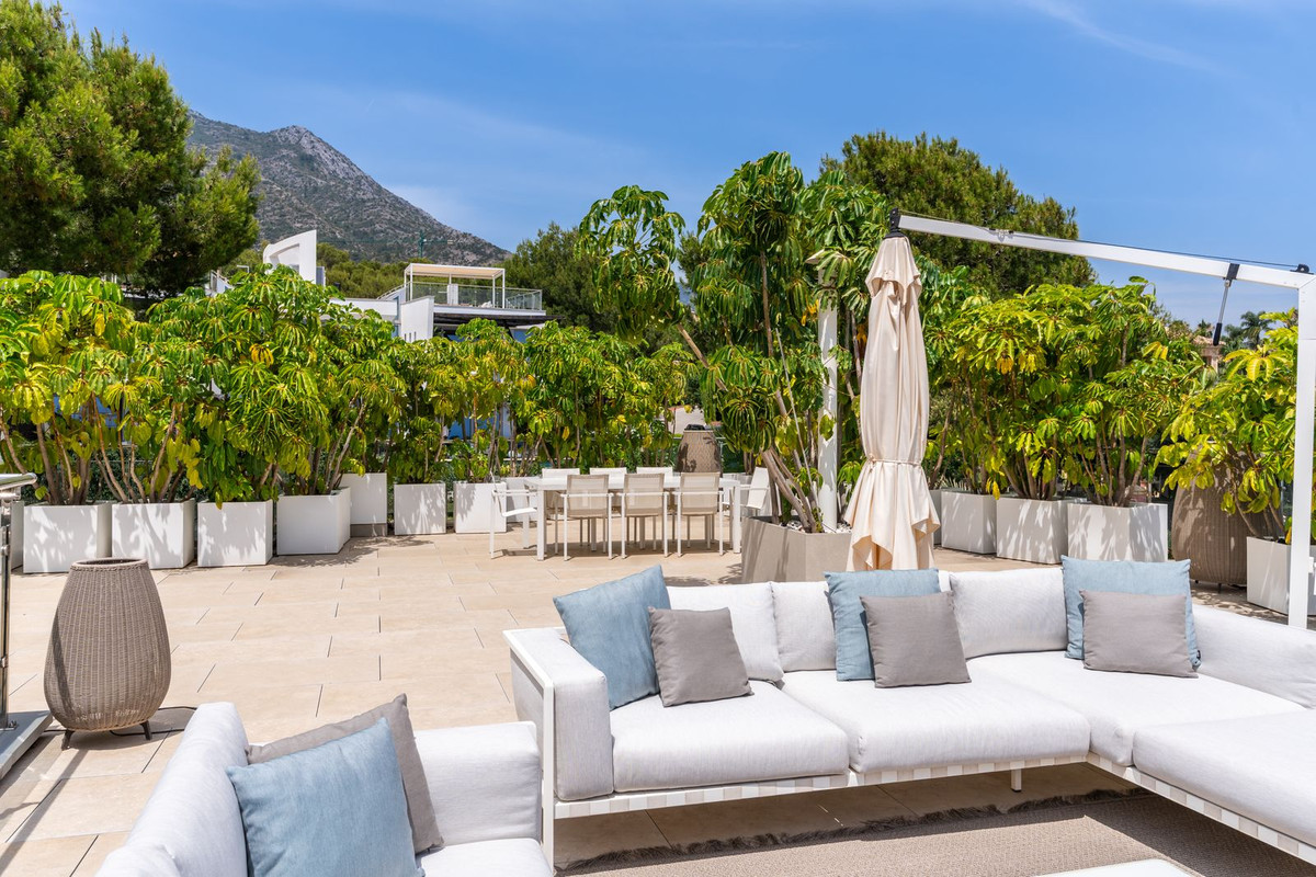 Huis te koop in Sierra Blanca | 4 slaapkamers H5118889