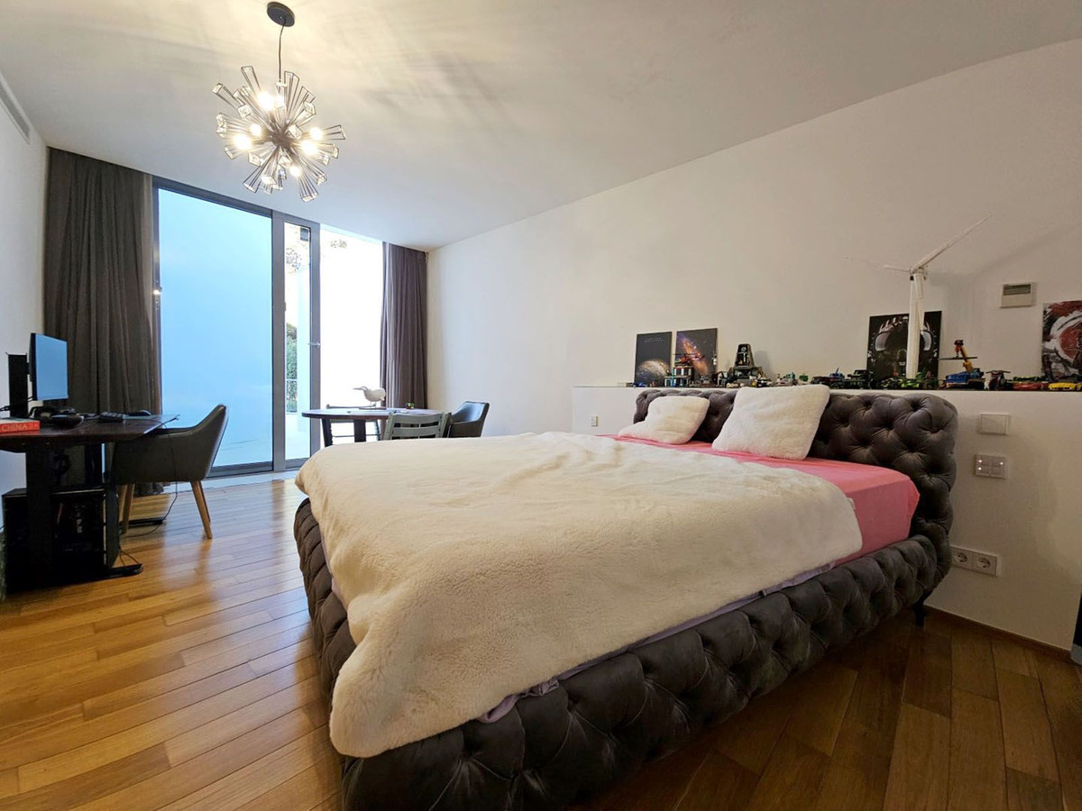 Huis te koop in Sierra Blanca | 4 slaapkamers H5147527