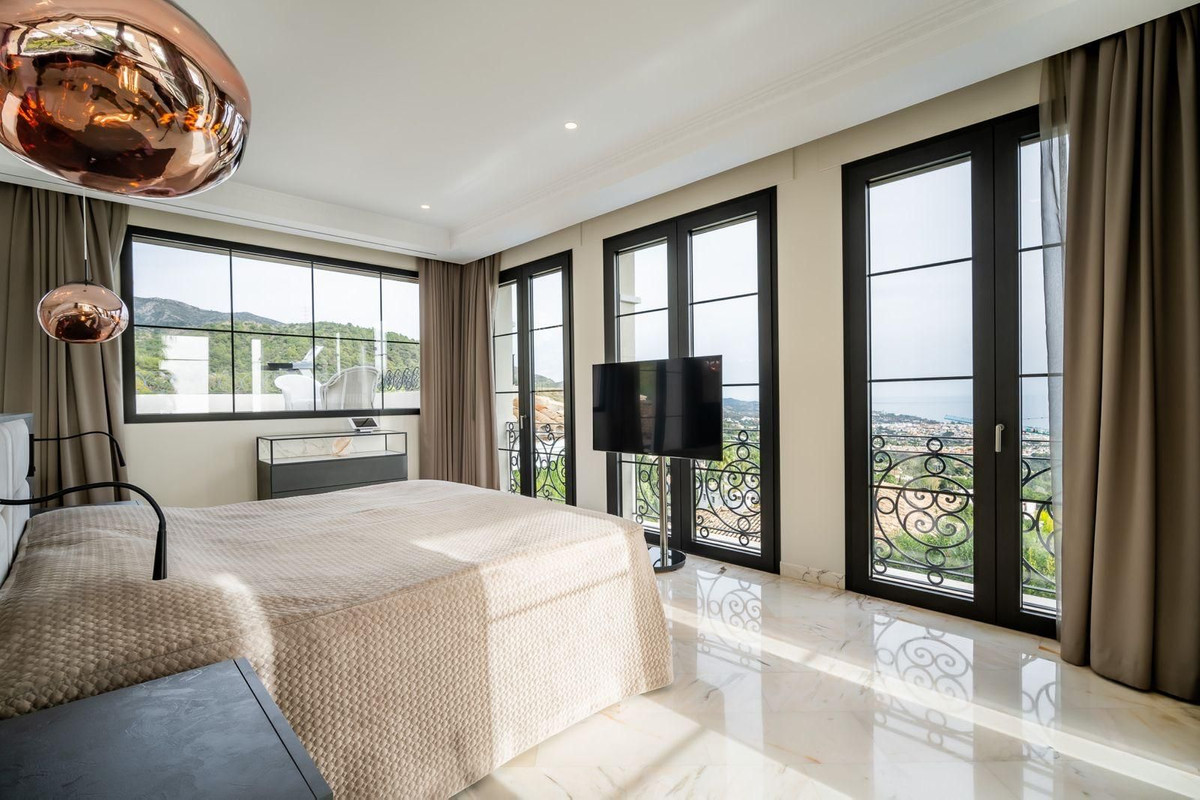 Huis te koop in Sierra Blanca | 6 slaapkamers H5210887