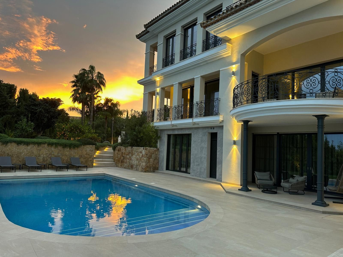 Huis te koop in Sierra Blanca | 6 slaapkamers H5210887