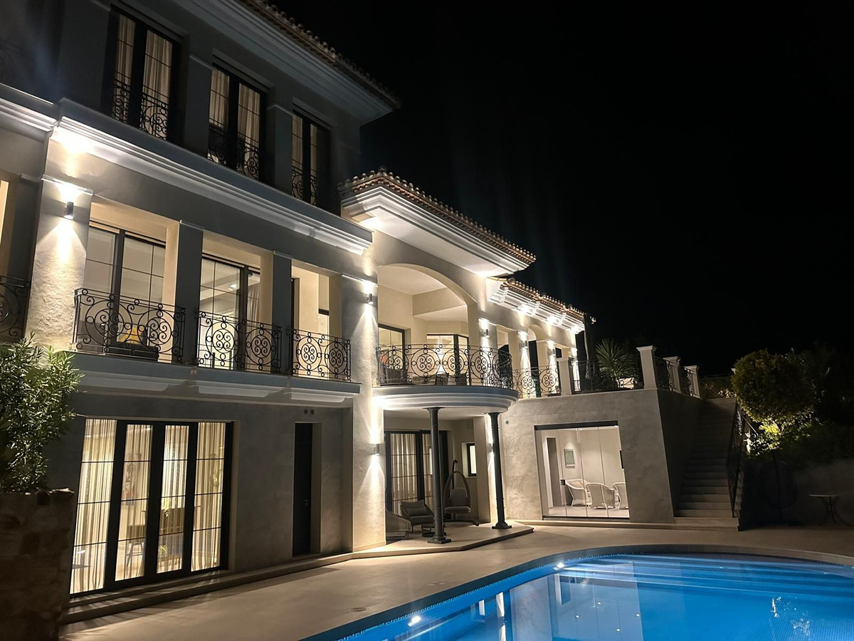 Huis te koop in Sierra Blanca | 6 slaapkamers H5210887