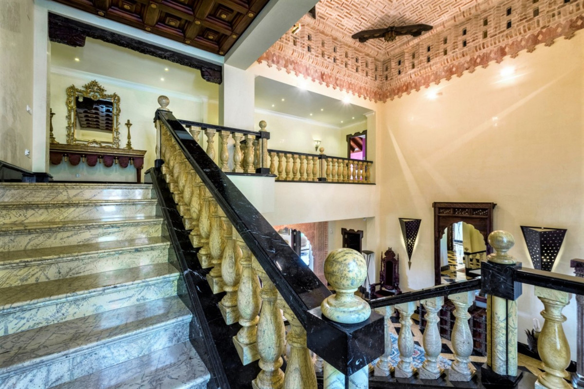 Huis te koop in Sierra Blanca | 6 slaapkamers H5220262