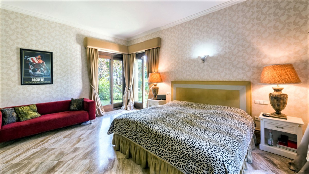 Huis te koop in Sierra Blanca | 6 slaapkamers H5220262