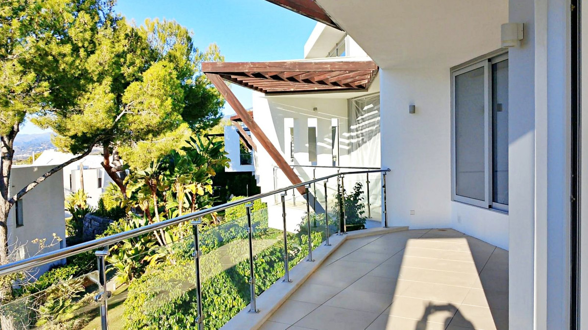 Huis te koop in Sierra Blanca | 5 slaapkamers H5235598