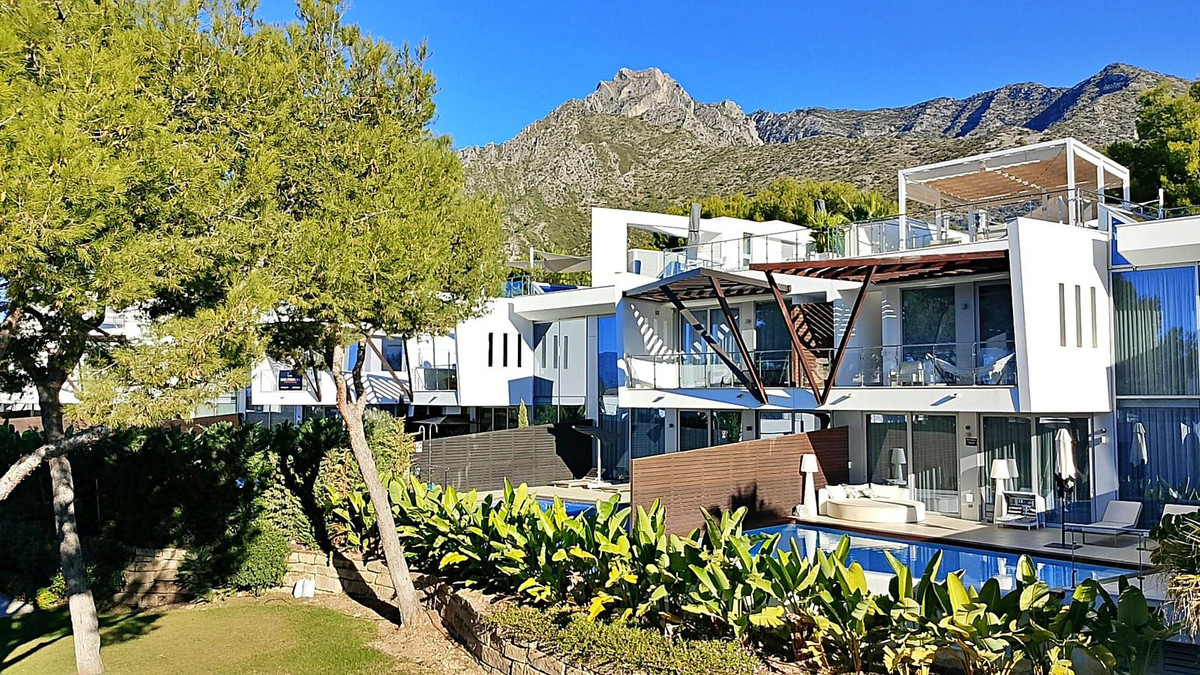 Huis te koop in Sierra Blanca | 5 slaapkamers H5235598
