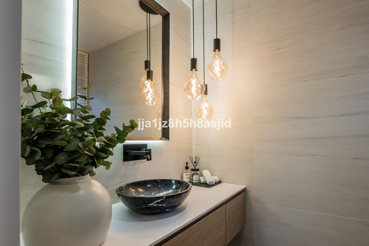 Duplex te koop in Sierra Blanca | 4 slaapkamers H5264362