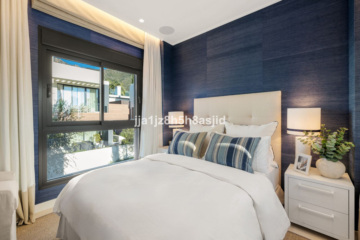 Duplex te koop in Sierra Blanca | 4 slaapkamers H5264362