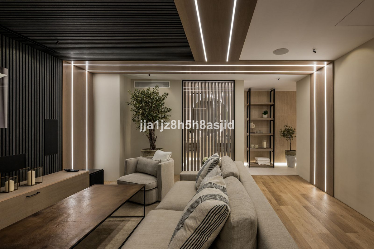 Duplex te koop in Sierra Blanca | 4 slaapkamers H5264362