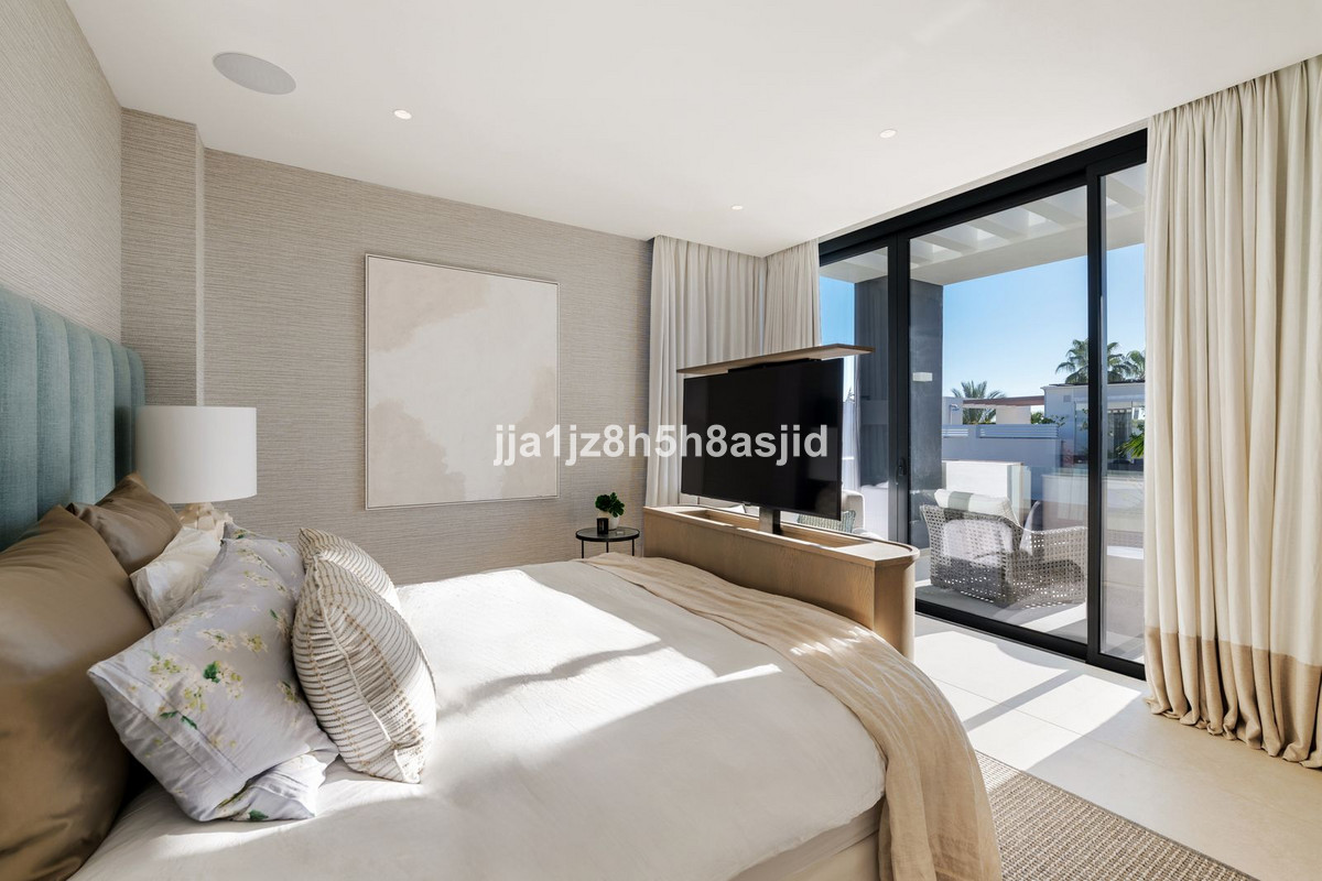 Duplex te koop in Sierra Blanca | 4 slaapkamers H5264362