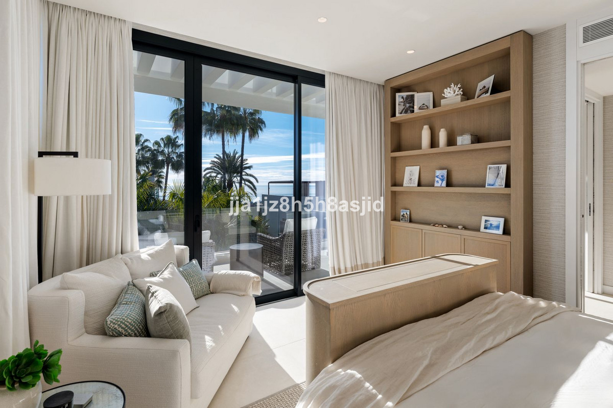 Duplex te koop in Sierra Blanca | 4 slaapkamers H5264362