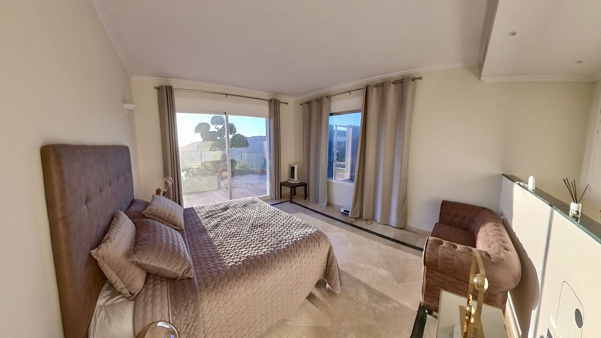 Huis te koop in Sierra Blanca | 4 slaapkamers H5300461