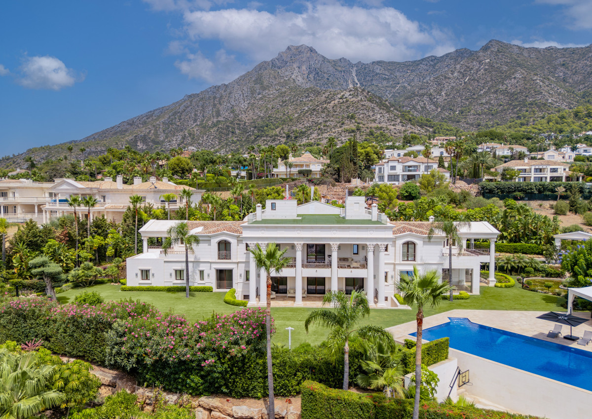 Huis te koop in Sierra Blanca | 10 slaapkamers H5492884
